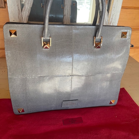 Valentino Garavani Rockstud Tote - Picture 1 of 8